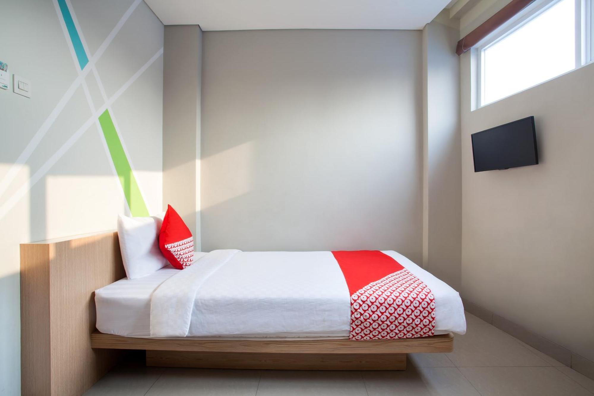 Super Oyo Flagship 101 Apple Platinum Hotell Jakarta Exteriör bild