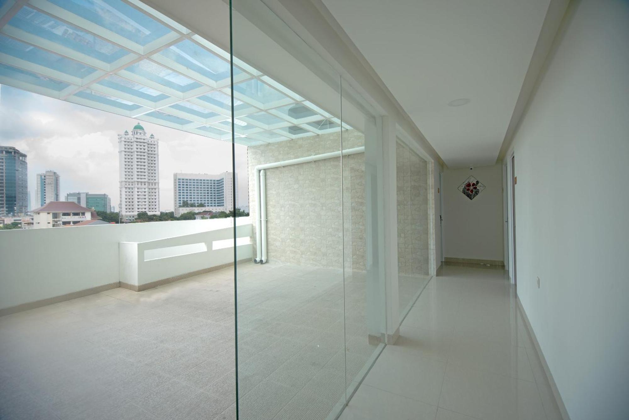 Super Oyo Flagship 101 Apple Platinum Hotell Jakarta Exteriör bild