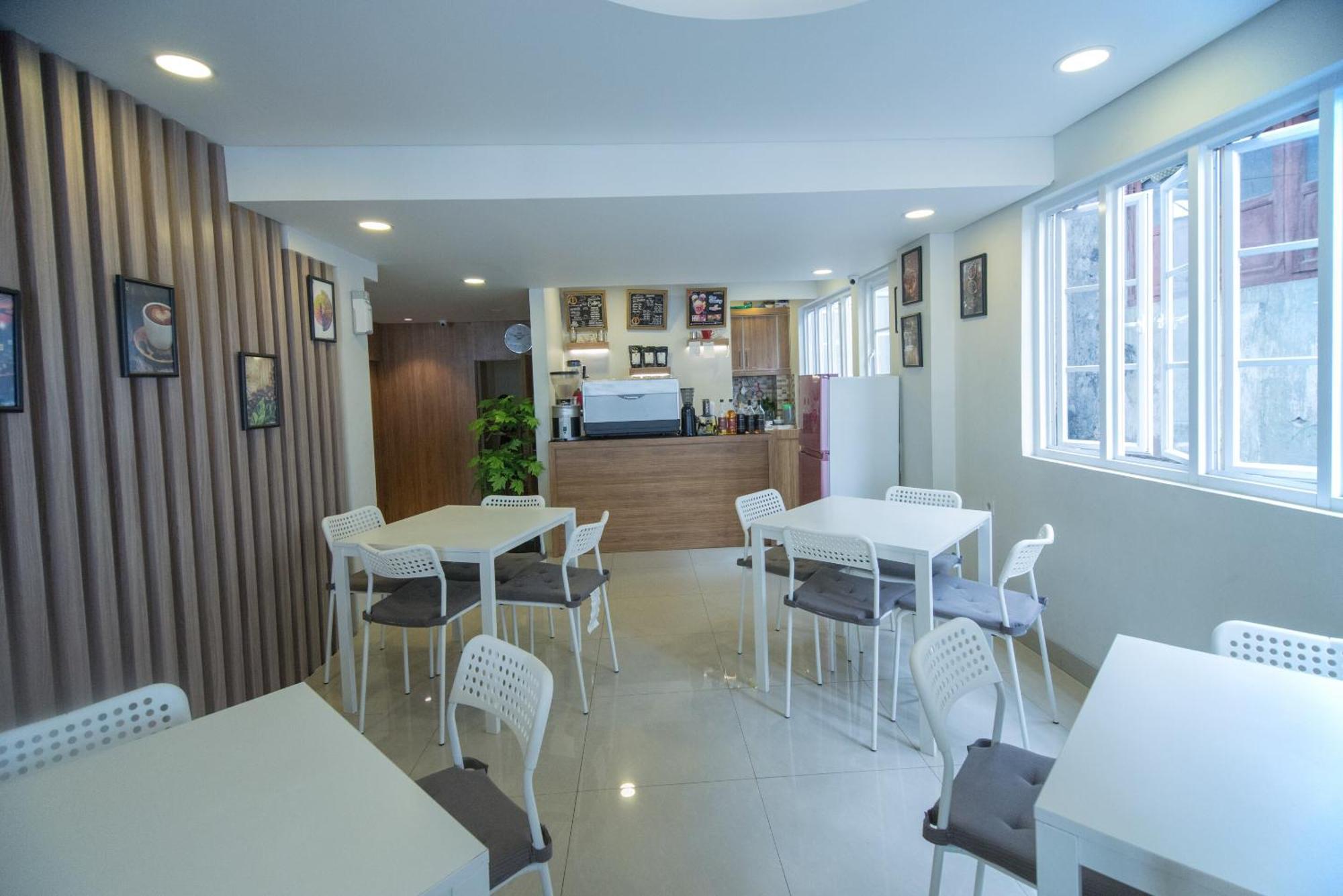 Super Oyo Flagship 101 Apple Platinum Hotell Jakarta Exteriör bild