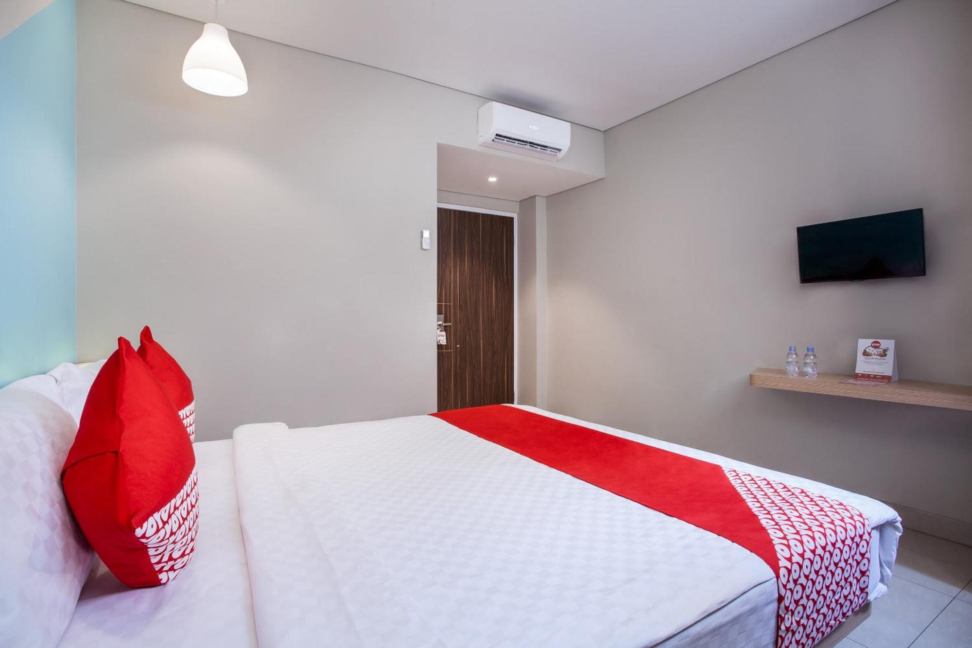Super Oyo Flagship 101 Apple Platinum Hotell Jakarta Exteriör bild